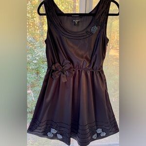 Betsey Johnson 8 Black knee length dress with Floral Accents & beaded accents